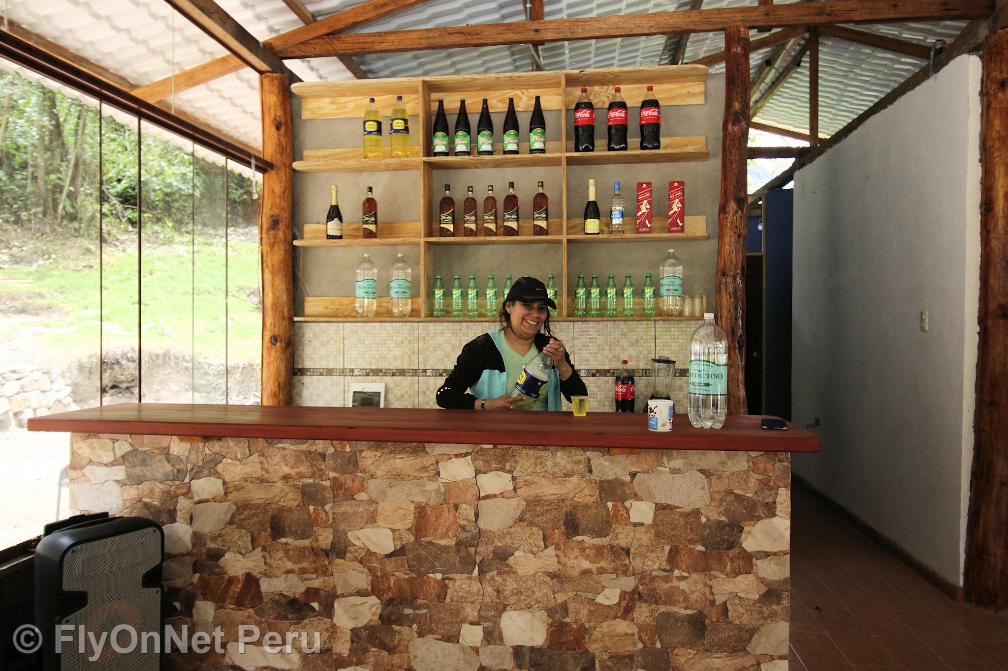 Album photos: Bar